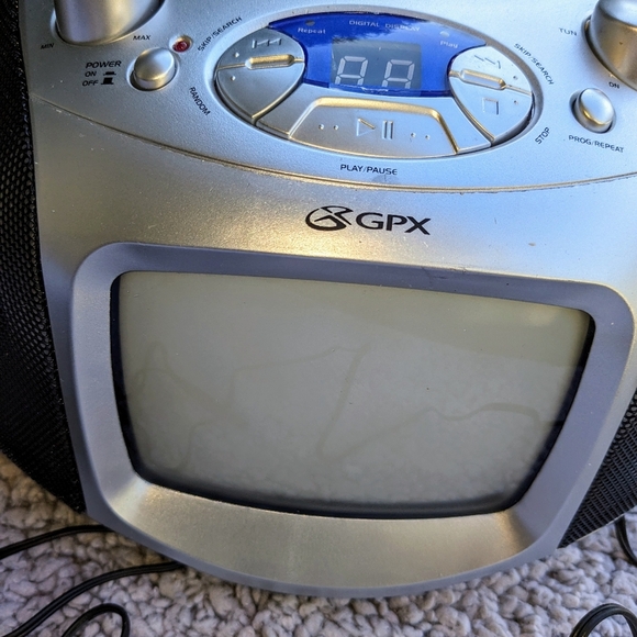 Vintage GPX CD/TV BOOMBOX Radio PORTABLE Player 5" Black White TV WORKING - Picture 6 of 8